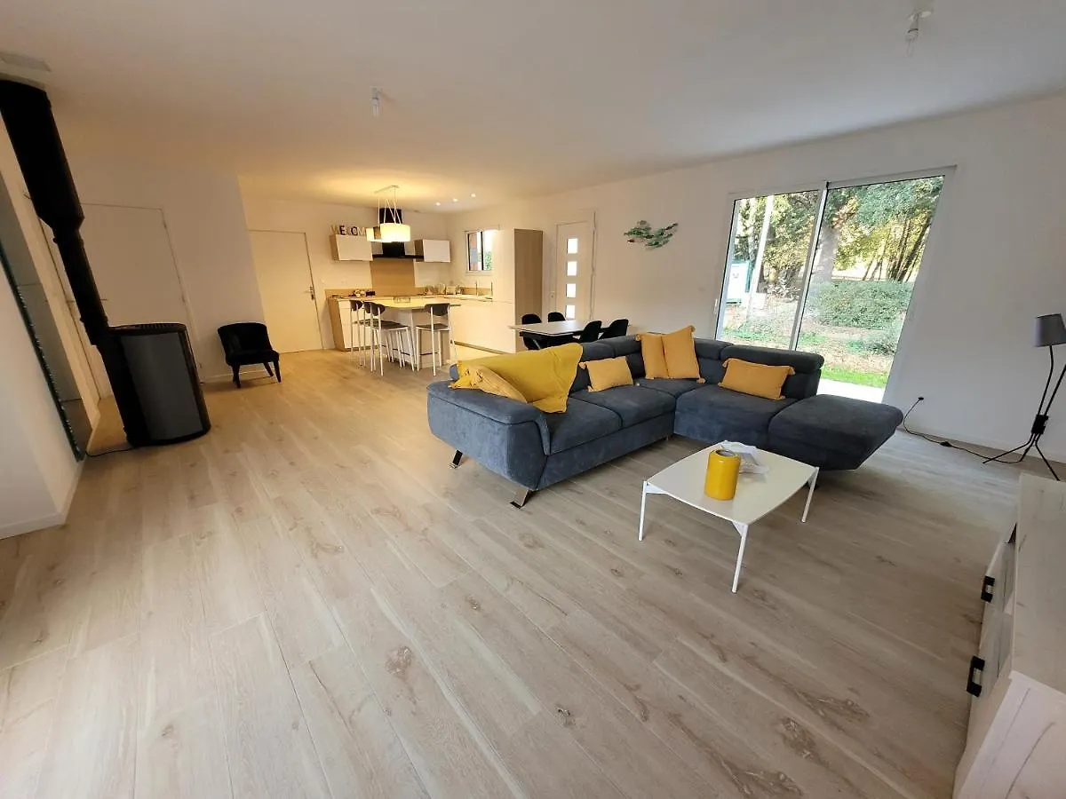 Maison Neuve Bord De Dordogne Lanzac 0*,